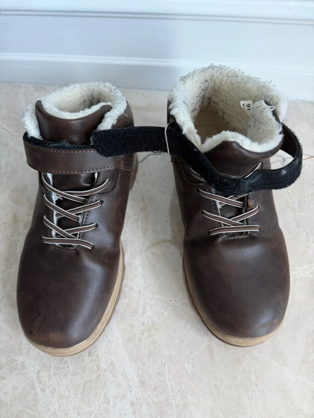 Boys Girls kids  brown winter short Boots Faux Fur rubber soles Size Big Kid 4